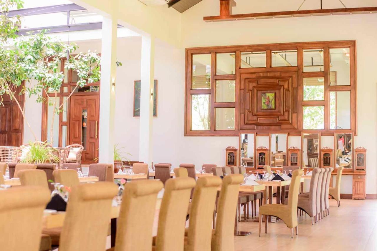 Birds Resort Hambantota Eksteriør billede