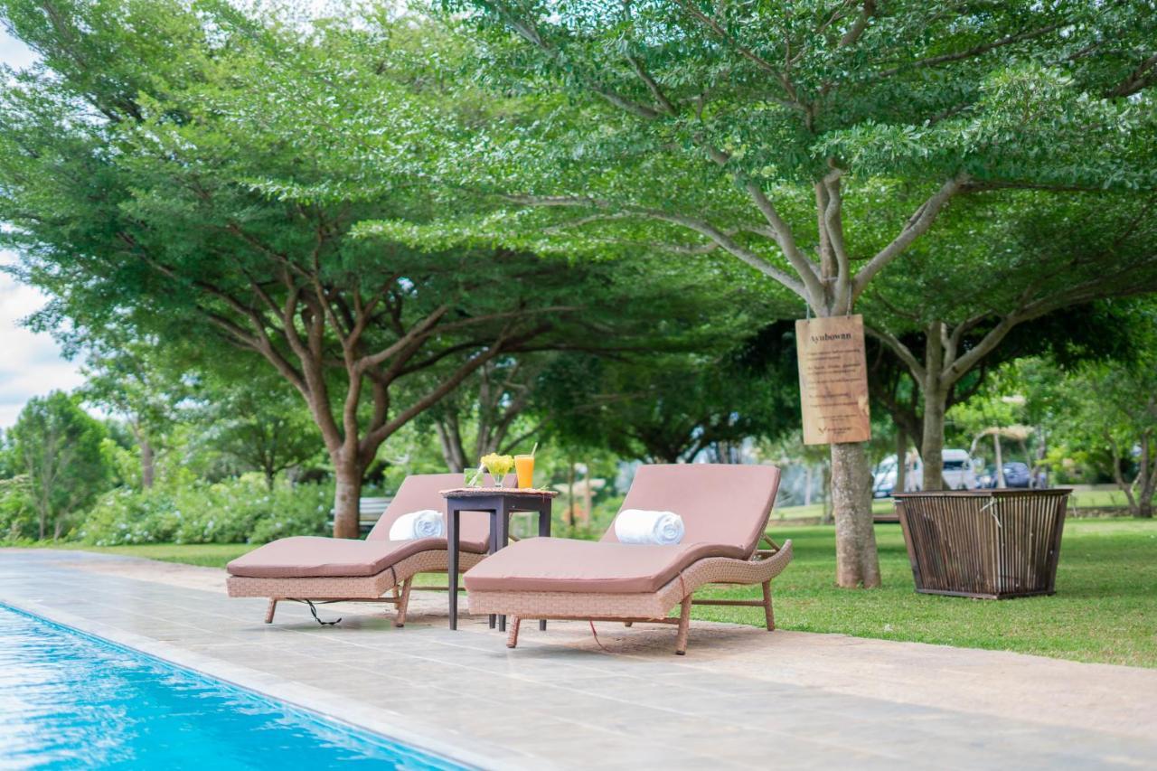 Birds Resort Hambantota Eksteriør billede