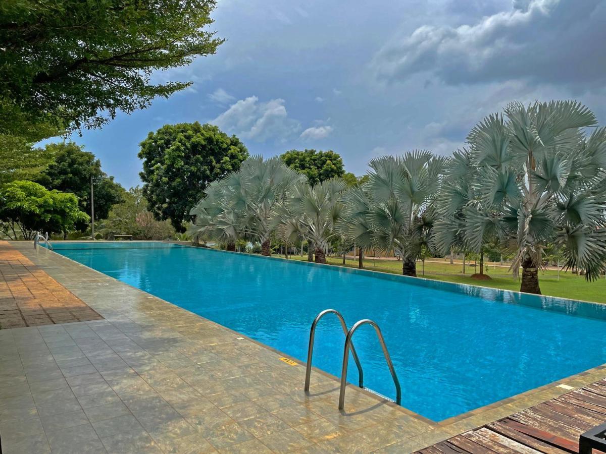 Birds Resort Hambantota Eksteriør billede