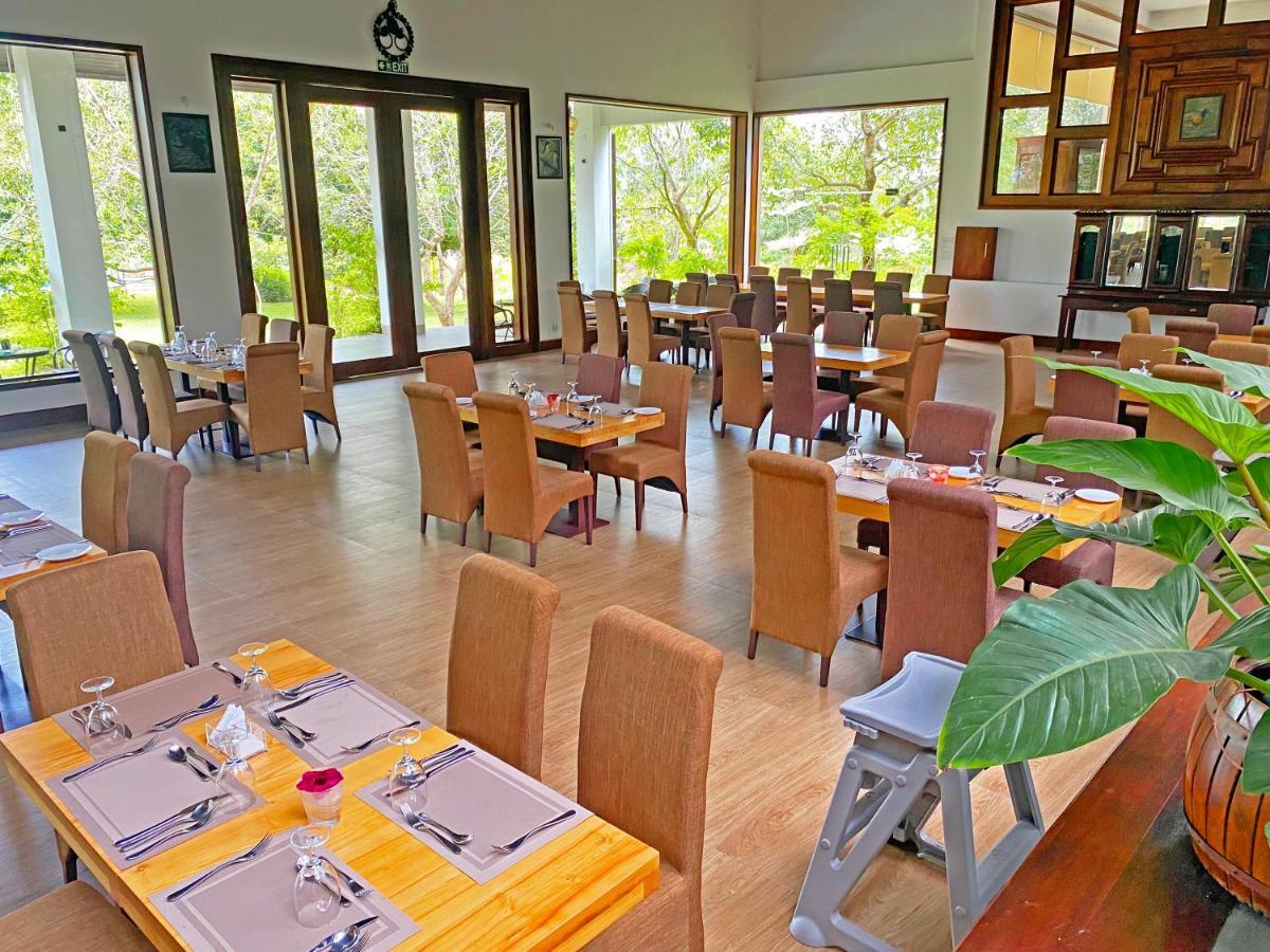 Birds Resort Hambantota Eksteriør billede