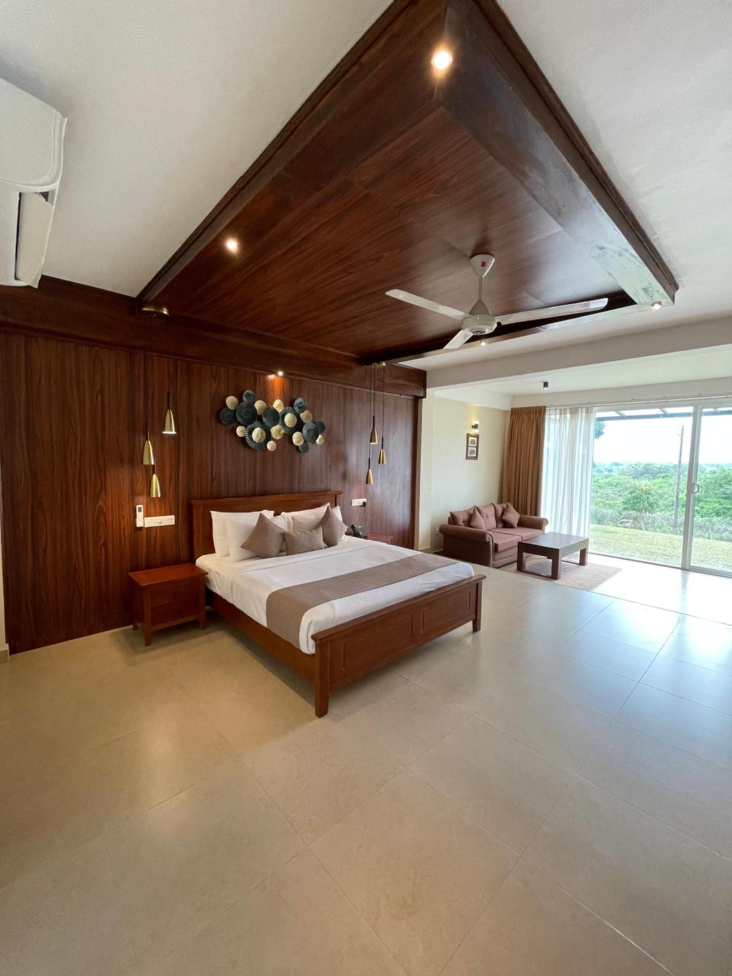 Birds Resort Hambantota Eksteriør billede