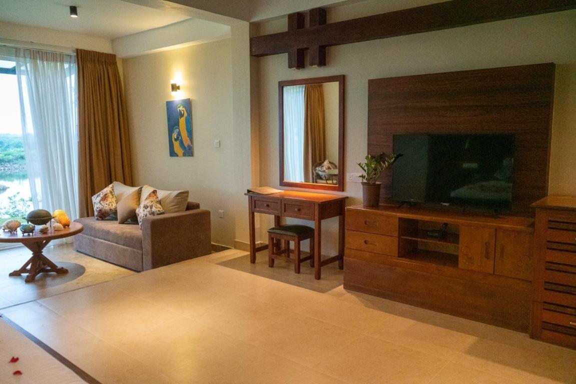 Birds Resort Hambantota Eksteriør billede
